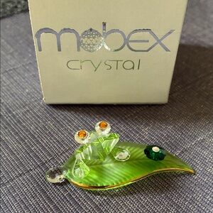 Mobex Crystal Green Leaf Ornament
